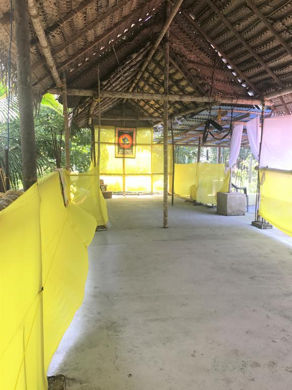 Ashiyana Cliff And Beach Resort Varkala Bagian luar foto